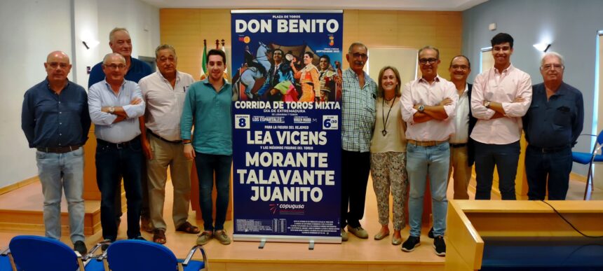 Cartel de figuras para el Día de Extremadura en Don Benito