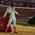 Pablo Aguado pasea la única oreja en Huelva