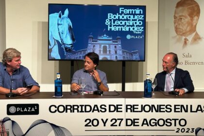 Coloquio con Fermín Bohórquez y Leonardo Hernández en Madrid